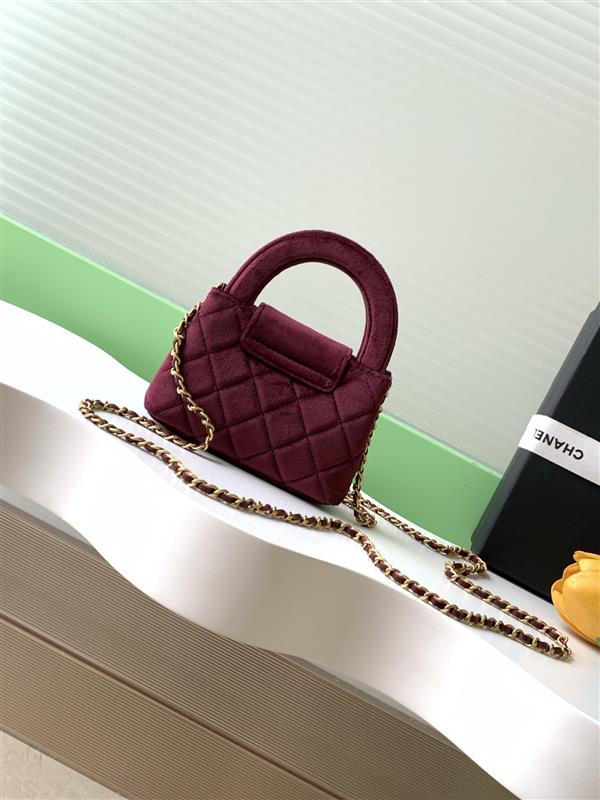 2026127215012352 550